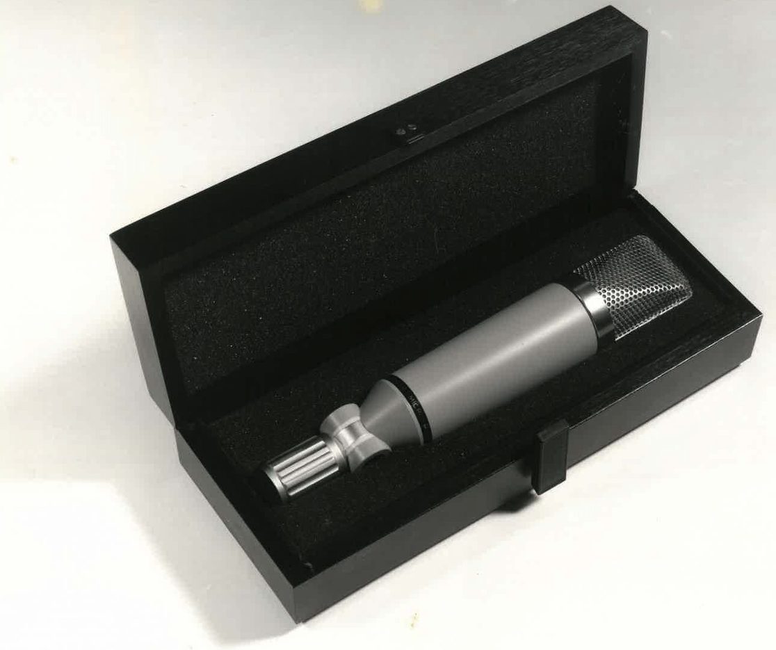 The Syncron AU-7 microphone in its case